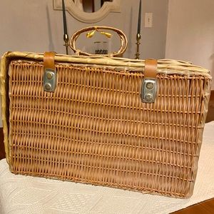Vintage Wicker Basket/Luggage